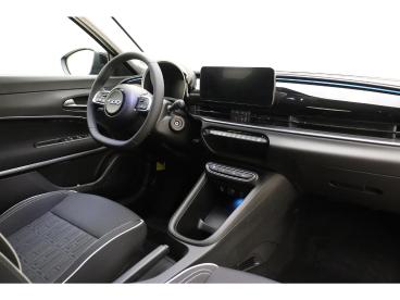 SPOTICAR Fiat 600 1.2 Hybrid Urban | € 3.440,- Voordeel! | Airco | A Tweedehands - Suv Benzine Zwart - Heerenveen - 1200272925_3