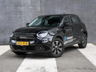 SPOTICAR Fiat 600 Urban 1.2 Hybrid 110pk Automaat Pdc Achter | Apple Tweedehands - Suv Benzine Zwart - Sittard - 1200279696_1