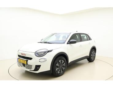 SPOTICAR Fiat 600 E Red 54 Kwh | Navigatie Via Carplay | 3-fase Lade Tweedehands - Suv Elektrisch Wit - Sneek - 1200284315_1
