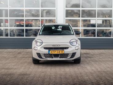 SPOTICAR Fiat 600 1.2 Hybrid Urban | Pack Winter Tweedehands - Suv Benzine Beige - Waddinxveen - 1200285539_2