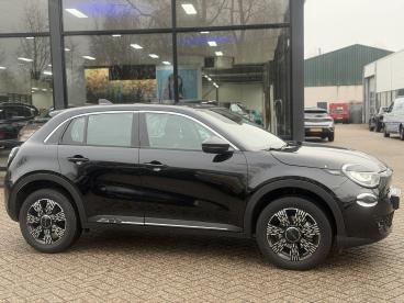 SPOTICAR Fiat 600 Hybrid Urban Automaat|carplay|airco|cruise Tweedehands - Suv Hybride Zwart - Den Helder - 1200285706_4