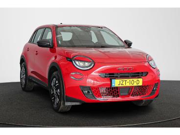SPOTICAR Fiat 600 1.2 Hybrid Urban / Stoelverwarming / Nieuw! / Mega Tweedehands - Suv Hybride Rood - Amsterdam - 1200288499_2