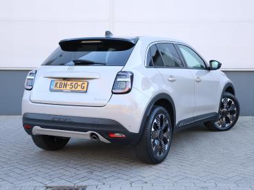 SPOTICAR Fiat 600 1.2 Hybrid La Prima | Lederen Bekleding | Navigati Tweedehands - Suv Hybride Grijs - De Meern - 1200289423_3