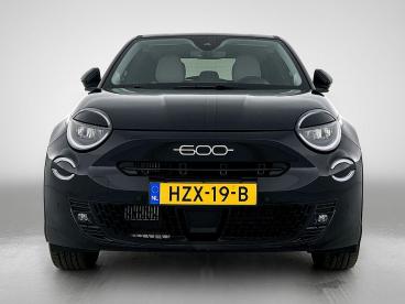 SPOTICAR Fiat 600 1.2 Hybrid La Prima 145pk Automaat | 8 Jaar Garant Tweedehands - Suv Hybride Zwart - Eindhoven - 1200290160_4