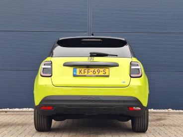 SPOTICAR Fiat 600 54kwh 156pk Aut Sport | Elektrische Massagestoelen Tweedehands - Suv Elektrisch Groen - Nijmegen - 1200292189_4