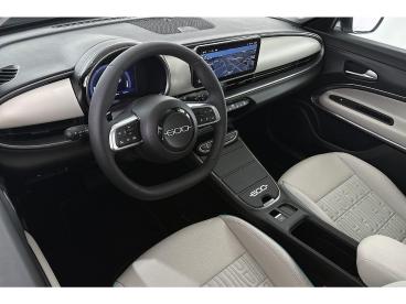 SPOTICAR Fiat 600 1.2 Hybrid La Prima Leder Stoelverwarming Massage Tweedehands - Suv Hybride Grijs - Almere - 1200292965_5