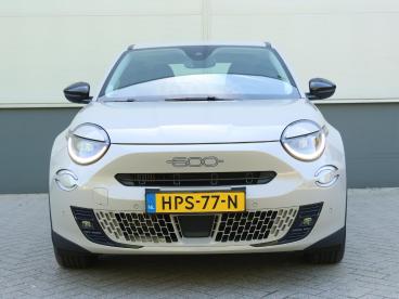 SPOTICAR Fiat 600 1.2 110pk Urban | Camera | Stoelverwarming | Navig Tweedehands - Suv Hybride Grijs - De Meern - 1200292971_5