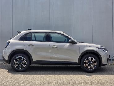 SPOTICAR Fiat 600 110pk Hybrid Icon Automaat | Navigatie | Parkeerca Tweedehands - Suv Benzine Beige - Zutphen - 1200293696_4
