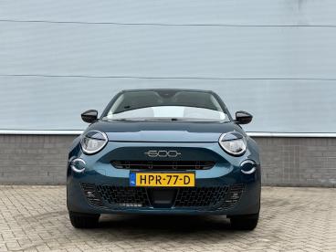 SPOTICAR Fiat 600 Hybrid 110 Pk Automaat Urban | Carplay | Stoelverw Tweedehands - Suv Benzine Blauw - Doetinchem - 1200294797_2