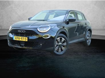 SPOTICAR Fiat 600 1.2 110pk Urban | Camera | Stoelverwarming | Navig Tweedehands - Suv Hybride Zwart - Eindhoven - 1200294848_1