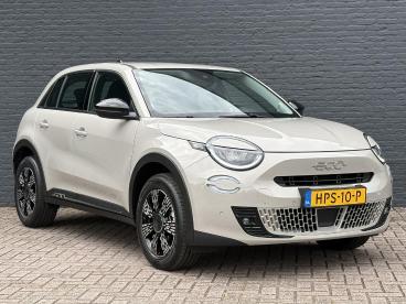 SPOTICAR Fiat 600 1.2 Hybrid Urban | 1e Eigenaar | Stoelverwarming | Tweedehands - Suv Hybride Grijs - Hengelo - 1200295417_3