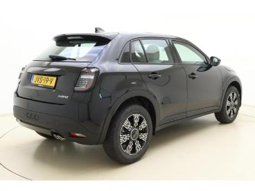 SPOTICAR Fiat 600 1.2 Hybrid Urban | €7.000,- Demo Voordeel! | 145 P Tweedehands - Suv Hybride Zwart - Leeuwarden - 1200295746_2