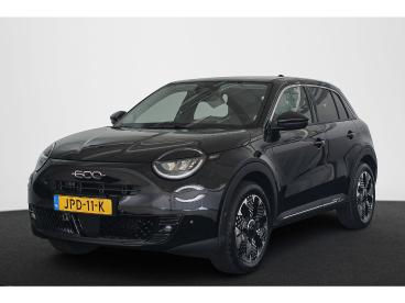 SPOTICAR Fiat 600 1.2 Hybrid La Prima / Navi / Leer / Clima / Carpla Tweedehands - Suv Hybride Zwart - Amsterdam - 1200296937_1