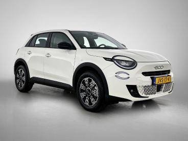 SPOTICAR Fiat 600 1.2 145pk Hybrid Icon Automaat | Apple Carplay/and Tweedehands - Suv Hybride Wit - Eindhoven - 1200297482_2