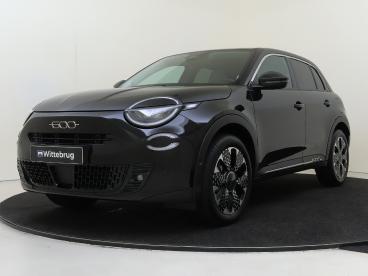 SPOTICAR Fiat 600 1.2 Hybrid La Prima | Stoelverwarming | Elek. Acht Tweedehands - Suv Hybride Zwart - Bergschenhoek - 1200298196_1