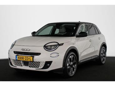 SPOTICAR Fiat 600 1.2 Hybrid La Prima Stoelverwarming Masage Camera Tweedehands - Suv Benzine Wit - Amsterdam - 1200301134_1