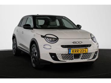SPOTICAR Fiat 600 1.2 Hybrid La Prima Stoelverwarming Masage Camera Tweedehands - Suv Benzine Wit - Amsterdam - 1200301134_2