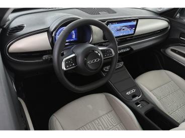 SPOTICAR Fiat 600 1.2 Hybrid La Prima Stoelverwarming Masage Camera Tweedehands - Suv Benzine Wit - Amsterdam - 1200301134_5