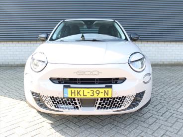 SPOTICAR Fiat 600 Urban Hybrid Turbo Charged 100pk Automaat I Camera Tweedehands - Suv Hybride Grijs - Venlo - 1200301690_3