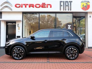 SPOTICAR Fiat 600 1.2 Hybrid Turbo Charged 145pk Automaat La Prima, Tweedehands - Hatchback Benzine Zwart - Ommen - 1200303524_2