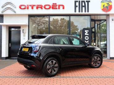 SPOTICAR Fiat 600 1.2 Hybrid Turbo Charged 145pk Automaat Icon, Rijk Tweedehands - Hatchback Benzine Zwart - Ommen - 1200303587_5