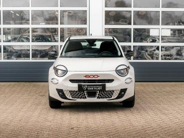 SPOTICAR Fiat 600 600e Red 54 Kwh | Uit Voorraad Leverbaar | 17% Bijtelli Tweedehands - Suv Elektrisch Wit - Waddinxveen - 1200284340_2