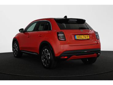 SPOTICAR Fiat 600 600e La Prima 54 Kwh Pt. Lease Va €499,- Leder Achterui Tweedehands - Suv Elektrisch Oranje - Almere - 1200286680_4