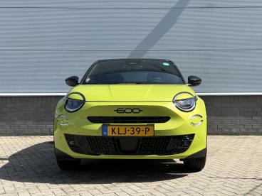 SPOTICAR Fiat 600 600e La Prima 54 Kwh Tweedehands - Suv Elektrisch Groen - Doetinchem - 1200297090_2