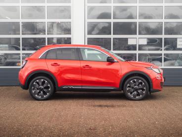 SPOTICAR Fiat 600 600e La Prima 54 Kwh | 17% Bijtelling | Carplay | Elek. Tweedehands - Suv Elektrisch Oranje - Waddinxveen - 1200297472_4