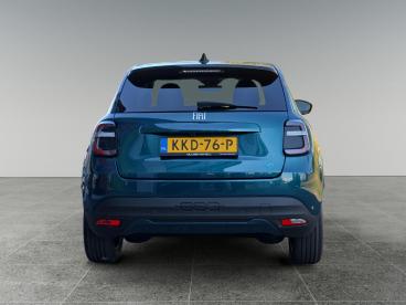 SPOTICAR Fiat 600 600e La Prima Ev 54kwh 156pk | Pack Dolce Vita | Pack W Tweedehands - Suv Elektrisch Blauw - Dordrecht - 1200297622_3