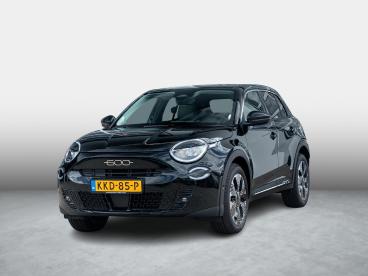 SPOTICAR Fiat 600 600e La Prima 54 Kwh | Pack Winter Tweedehands - Suv Elektrisch Zwart - Waddinxveen - 1200298507_1