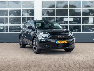 SPOTICAR Fiat 600 600e La Prima 54 Kwh | Pack Winter Tweedehands - Suv Elektrisch Zwart - Waddinxveen - 1200298507_3