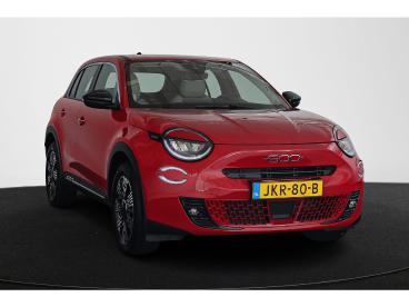 SPOTICAR Fiat 600 600e Urban 54 Kwh Soh 97% Pack Style Apple Carplay Tweedehands - Suv Elektrisch Rood - Huizen - 1200298698_2