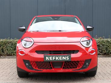 SPOTICAR Fiat 600 600e Red 54 Kwh | Accu 96% | Climate Control | Applecar Tweedehands - Suv Elektrisch Rood - Baarn - 1200300934_2