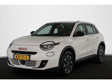 SPOTICAR Fiat 600 600e Red 54 Kwh Apple Carplay Climate Control Soh 95% Tweedehands - Suv Elektrisch Wit - Mijdrecht - 1200302960_1