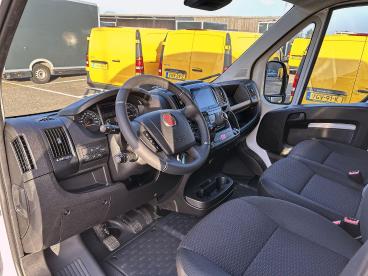 SPOTICAR Fiat Ducato 30 2.2 Multijet L2h1b 120pk | Navigatie Via Apple Tweedehands - Bedrijfswagen Diesel Wit - Den Bosch - 1200280131_5