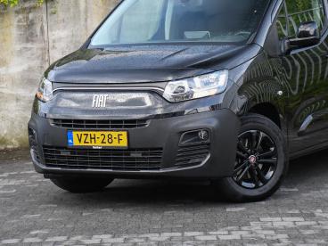 SPOTICAR Fiat Doblo E-doblo L2 50kwh 136pk Automaat Trekhaak | Navi | Cruise | Tweedehands - Bedrijfswagen Elektrisch Zwart - Heerlen - 1200275744_2