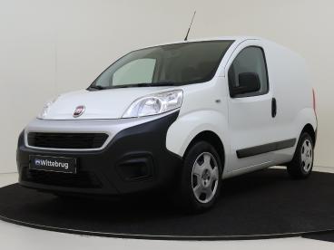SPOTICAR Fiat Fiorino 1.3 Mj 80pk Sx | Navigatie | Cruise Control | Park Tweedehands - Bedrijfswagen Diesel Wit - S'gravenhage - 1200263153_1