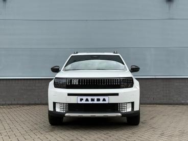 SPOTICAR Fiat Grande Panda 44kwh 113pk La Prima | Stoel- En Stuurverwarming | Tweedehands - Hatchback Elektrisch Wit - Doetinchem - 1200274570_2