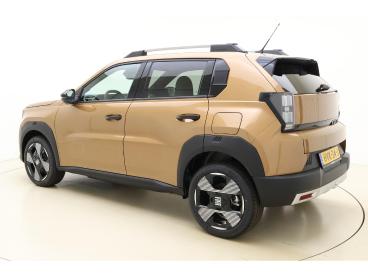 SPOTICAR Fiat Grande Panda La Prima 11 Kw 44 Kwh | Nvigatie | Climate Control Tweedehands - Suv Elektrisch Bruin - Leeuwarden - 1200275053_4