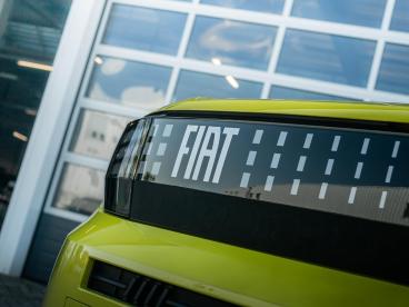 SPOTICAR Fiat Grande Panda La Prima 11 Kw 44 Kwh | Uit Voorraad Leverbaar | C Tweedehands - Suv Elektrisch Geel - Waddinxveen - 1200284360_2