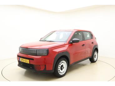 SPOTICAR Fiat Grande Panda Red 11kw 44 Kwh | Apple Carplay/android Auto | Par Tweedehands - Suv Elektrisch Rood - Leeuwarden - 1200285180_1