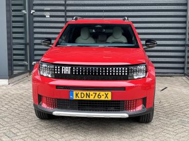 SPOTICAR Fiat Grande Panda La Prima 11 Kw 44 Kwh 6+2 Jaar Garantie Tweedehands - Suv Elektrisch Rood - Almere - 1200290953_3