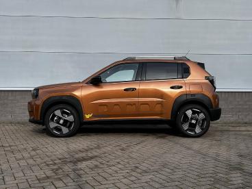 SPOTICAR Fiat Grande Panda Hybrid 100pk Edct6 La Prima | Stoel- En Stuurverwa Tweedehands - Hatchback Hybride Bruin - Doetinchem - 1200292013_2