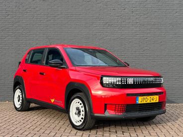SPOTICAR Fiat Grande Panda 44kwh 113pk Red | Sensoren Achter | Cruise Control Tweedehands - Hatchback Elektrisch Rood - Hengelo - 1200292070_3