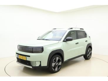 SPOTICAR Fiat Grande Panda La Prima 11 Kw 44 Kwh | Nieuw | Navigatie | Stoel Tweedehands - Suv Elektrisch Groen - Drachten - 1200293534_1