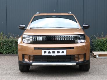 SPOTICAR Fiat Panda Grande La Prima 11 Kw 44 Kwh | Nieuw | Direct Leve Tweedehands -  Elektrisch Bruin - Baarn - 1200272266_4