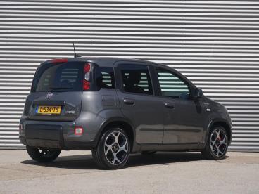 SPOTICAR Fiat Panda 1.0 Hybrid Sport Carplay | Parkeersensoren Tweedehands -  Benzine Grijs - Woerden - 1200294741_2