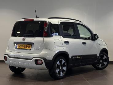 SPOTICAR Fiat Panda Pandina 1.0 Hybrid 70pk | Hoge Instap! | Apple Car Tweedehands -  Hybride Wit - Alblasserdam - 1200295108_5