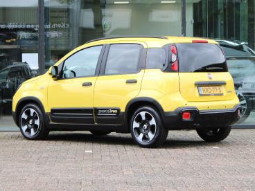 SPOTICAR Fiat Panda 1.0 Hybrid Pandina | Airco / Cruise / Bluetooth Tweedehands -  Benzine Geel - Tiel - 1200296106_2